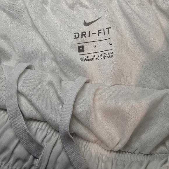 Nike Dri-fit White And Blue Shorts Size Medium Draw String - Picture 2 of 7